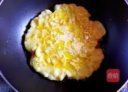 Illustration of how to make pan-fried corn tortillas 8