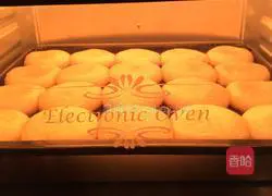 Rose Flower Cake Recipe Illustration 16