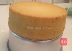Illustration of how to make eight-inch chiffon cake 12