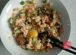 Illustration of how to make pan-fried potato pancakes 7