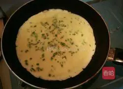 Illustration of how to make Korean egg and green onion pancake 7