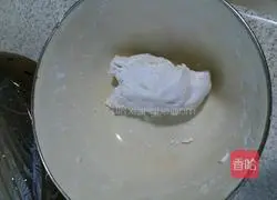 Illustration of making glutinous rice brown sugar cake 1