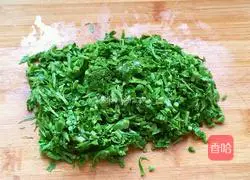 Illustration of how to make Chinese toon egg cake 4