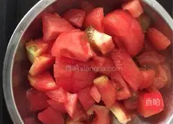 Illustration of how to make chicken braised with tomatoes 6