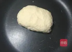 Illustration of how to make spicy scallion pancake 1