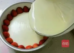 Illustration of how to make strawberry jelly cheesecake 7