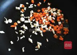 Illustration of how to make caviar mixed rice 7