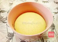 Illustration of making whole egg sponge steamed cake 22