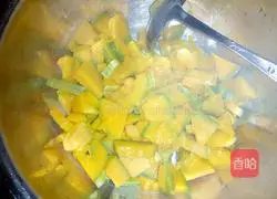 Illustration of how to make small pumpkin cake 3