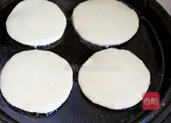 Illustration of sugar cake making 11