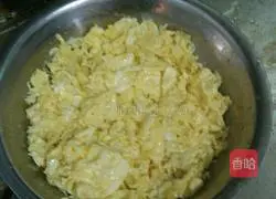 Illustration of how to make three fresh boiled cakes 4