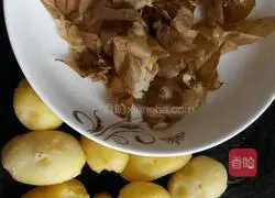 Illustration of how to make potato cakes 2