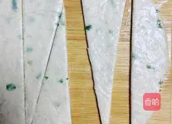 Illustration of how to make flying cake QQ sausage rolls 2