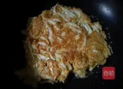 Illustration of how to make whitebait egg cake 7