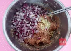 Pork and onion pie recipe 6