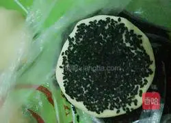 Illustration of making sesame pancakes stuffed with mushrooms and meat 26