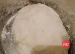 Illustration of how to make radish pie with electric baking pan 4