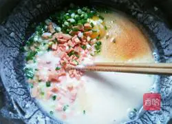 Illustration of how to make pancakes 4