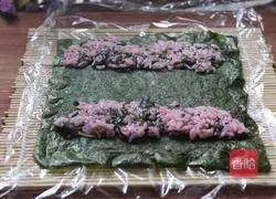 Illustration of how to make flower sushi 10