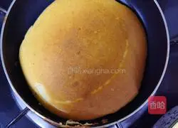 Illustration of how to make egg muffins 12