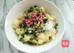 Illustration of how to make pan-fried potato pancakes 7