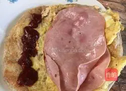 Illustration of how to make egg-filled pancakes 5