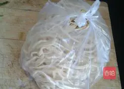 Illustration of how to make fried leek pancakes 1