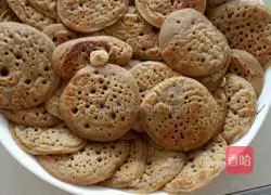 Pancakes Illustration of how to do it 8