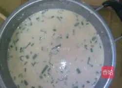 Illustration of how to make egg, green onion and kelp cake 1