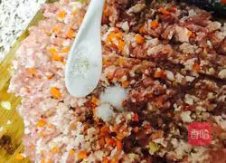 Illustration of how to make steamed meat cakes 4