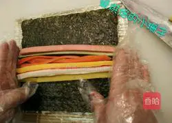 Illustration of how to make square pattern sushi 4