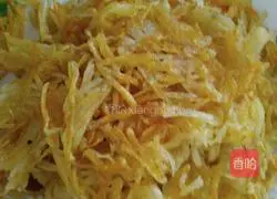 Illustration of how to make crispy potato pancakes 4