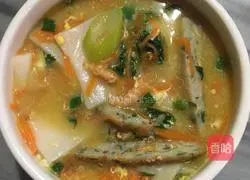 Illustration of how to make rice cakes with fish cakes and shrimp soup 7