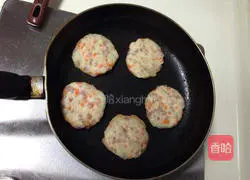 Illustration of how to make potato and ham breakfast cake 6