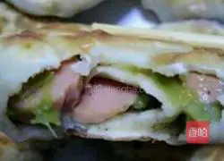 Illustration of making sausage noodles 7