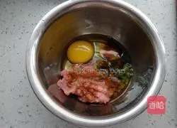 Illustration of how to make cabbage and egg patties 5