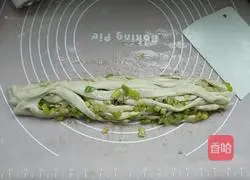 Thousand-layer scallion pancake recipe 8