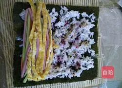 Illustration of how to make sushi 16