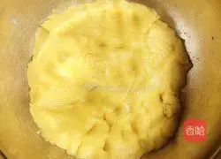 Illustration of how to make salted egg yolk soufflé 11