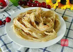 Illustration of homemade salt and pepper hand cakes 10