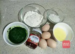 Illustration of how to make spinach cake rolls 1
