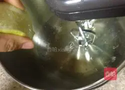 Illustration of making handmade light cheese cake 11