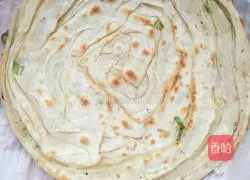 Illustration of how to make hand-caught green onion cake 7