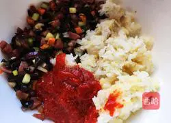 Illustration of how to make caviar mixed rice with rice 14