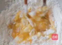 Illustration of how to make egg pancakes 3
