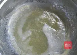 Illustration of how to make bean dregs sesame cakes 1