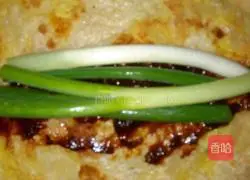 Illustration of how to make oil-free egg pancakes 6