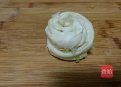 Illustration of how to make green onion hand cakes 13
