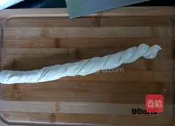 Illustration of how to make minced meat cake 9