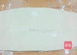 Illustration of how to make crispy green onion cake 3